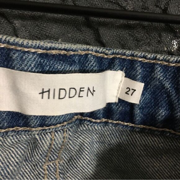 Hidden Distressed Cuffed Jeans  Size 27 - Picture 6 of 10